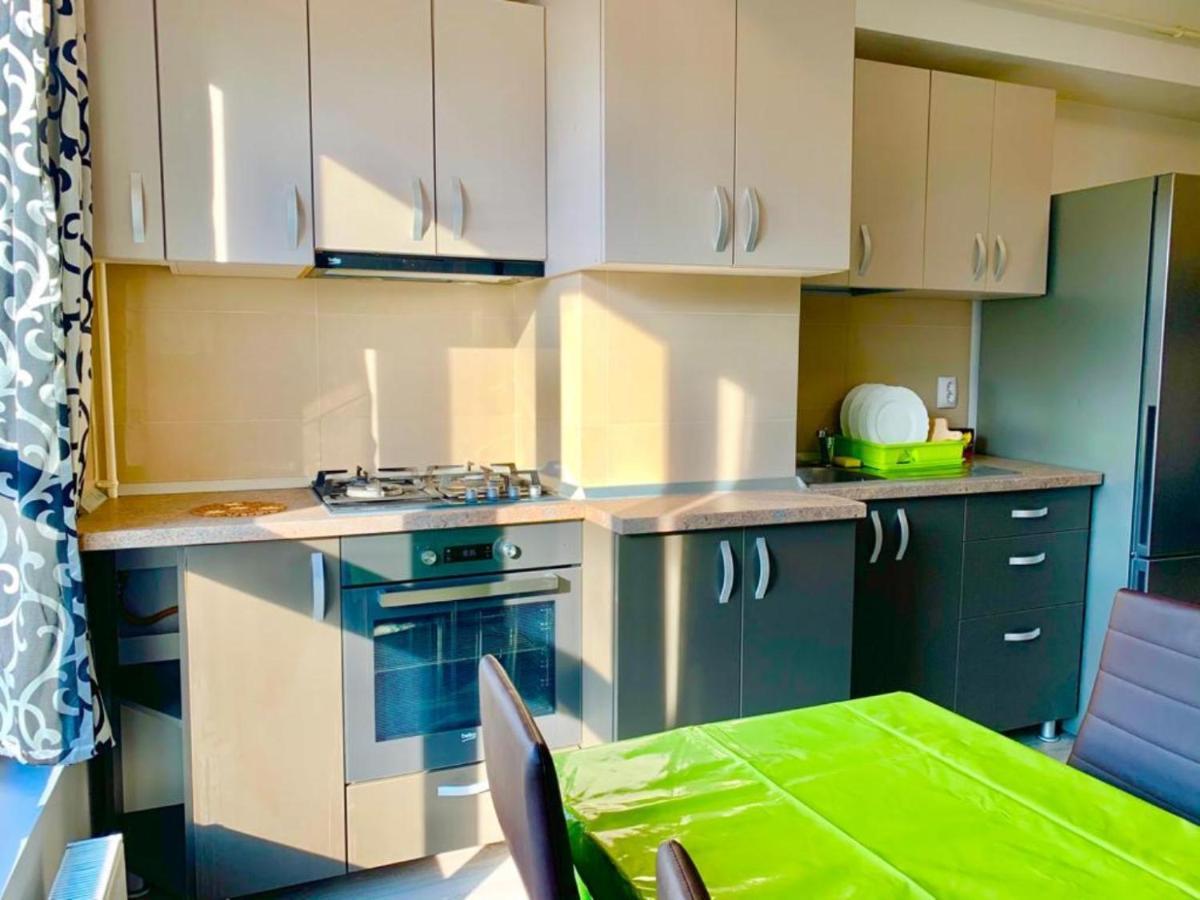 Elyse Comfortable Apartment Close To Palas Mall Iasi Exterior photo